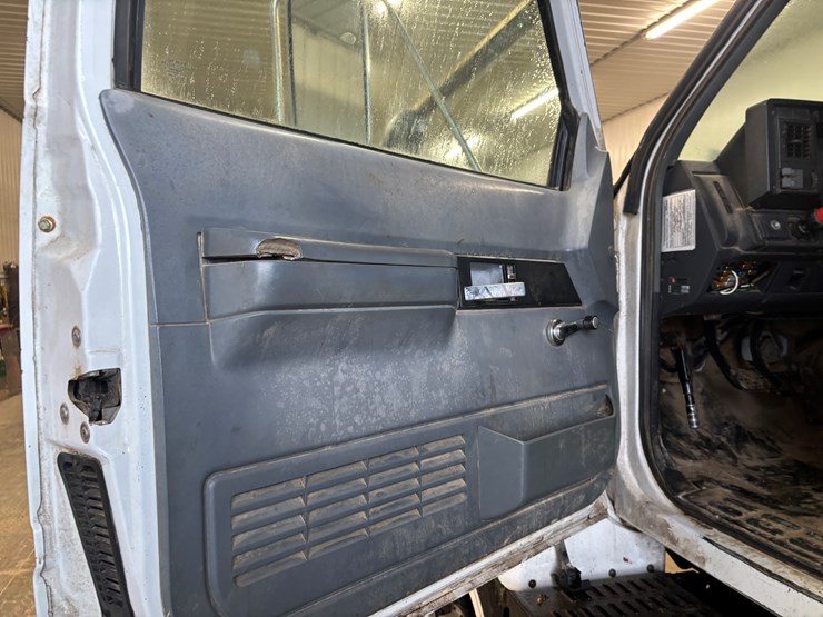 1995-gmc-topkick-image-32