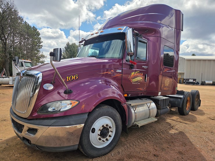 2012-international-prostar-image-1