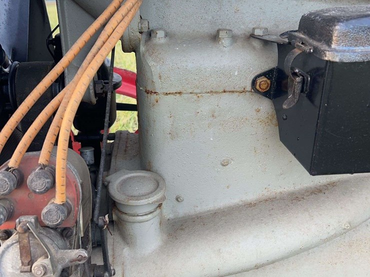 brand-new-never-used-1925-fordson-tractor-image-56