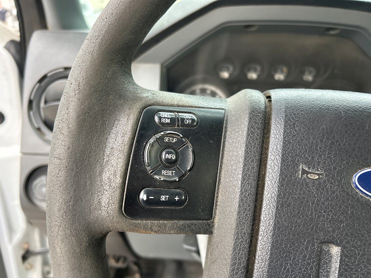 2011-ford-f350-image-44