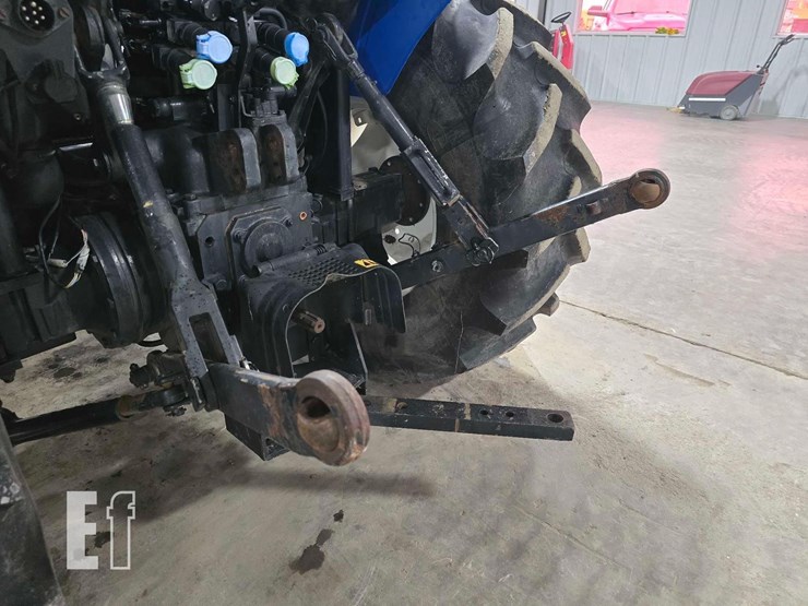 new-holland-tn75a-image-10