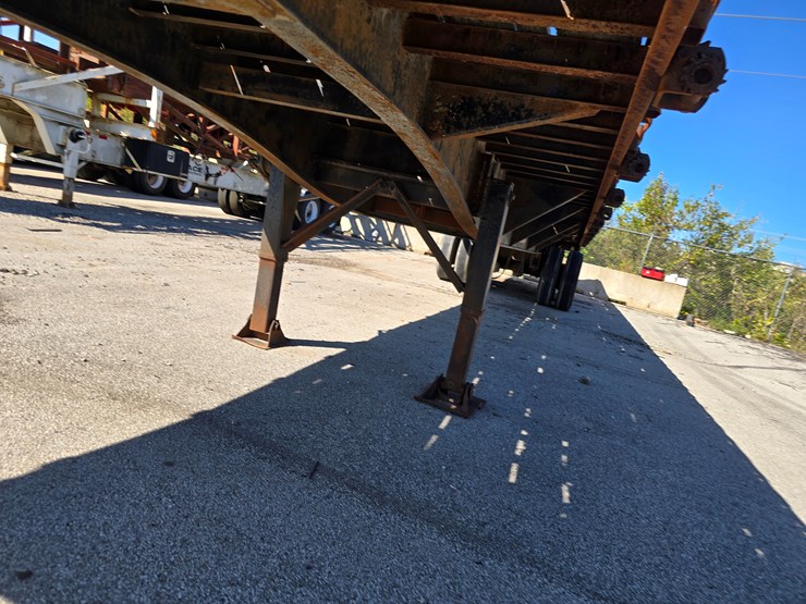 1986-utility-flatbed-image-40