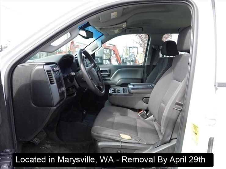 2019-chevrolet-3500-image-21