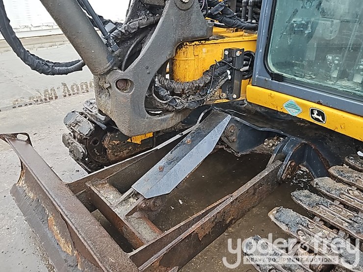 2020-deere-85g-image-20