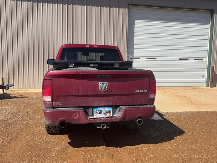 2014-dodge-1500-image-4