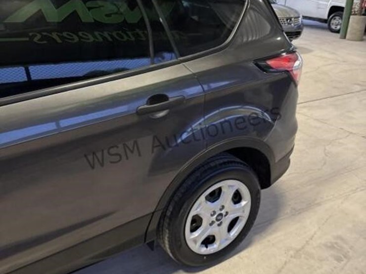 2017-ford-escape-image-5