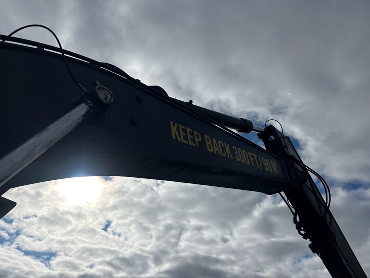 2016-deere-2154d-image-22