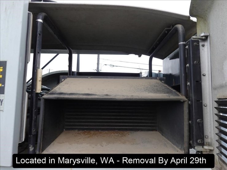 2009-gradall-xl3100-image-3