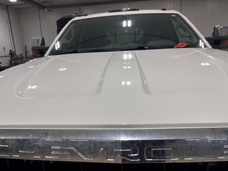 #2331-•-2022-chevrolet-5500-hd-flatbed-truck-image-14