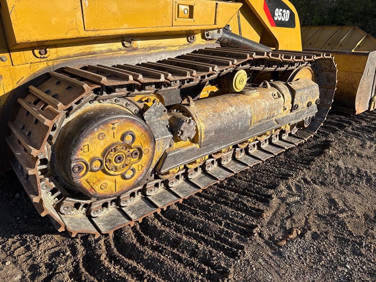 2008-caterpillar-953d-image-10