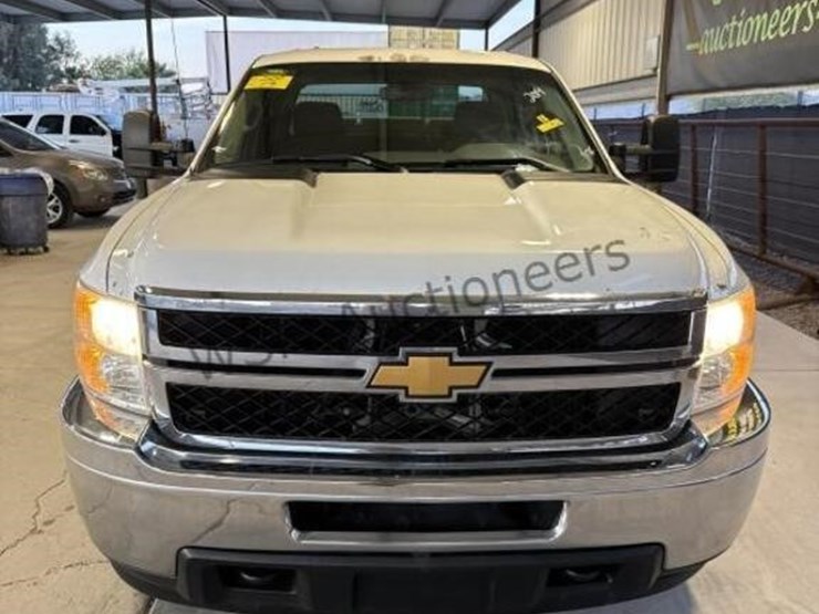 2014-chevrolet-silverado-2500hd-image-3