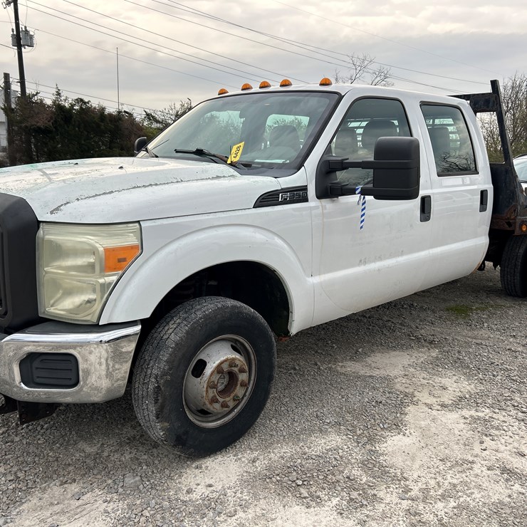 2011 FORD F350
