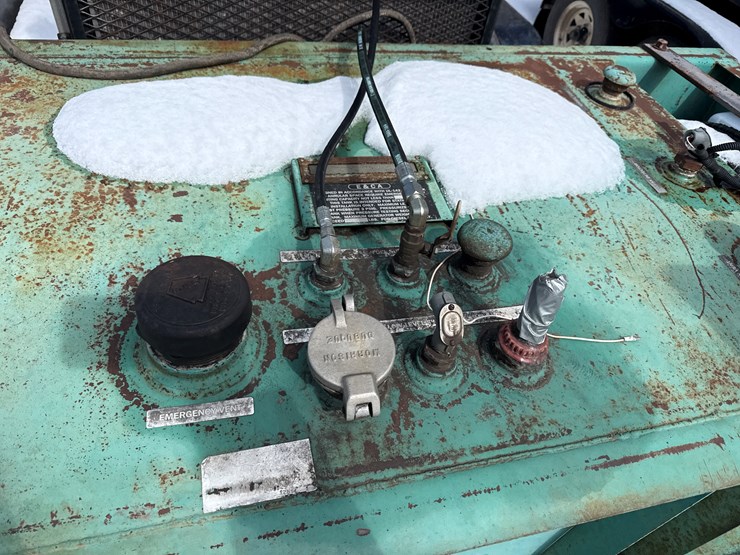 #2212-•-vovlo/marathon-320kw-generator-image-12