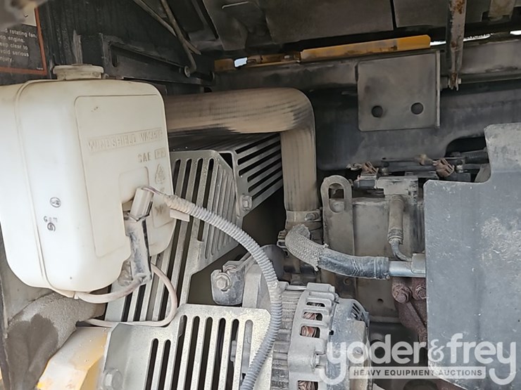 2020-deere-85g-image-29