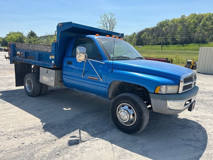 1998-dodge-3500-image-6