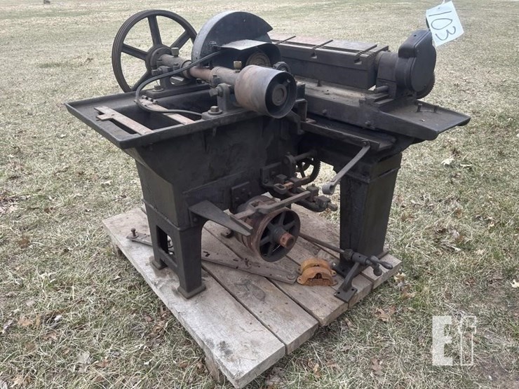 vintage-grinder-image-1