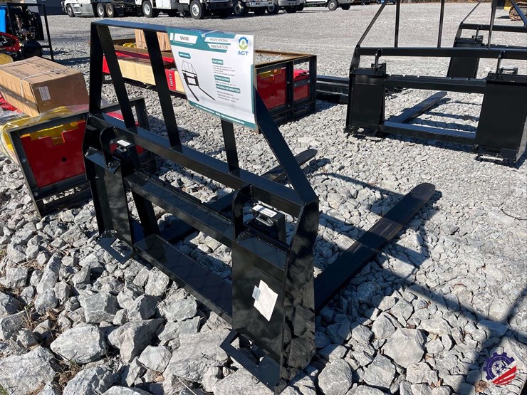 2026-mower-king-sa-skid-steer-forks-attachment-image-4