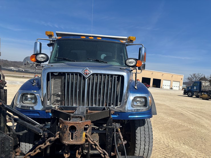 2006-international-7600-image-14