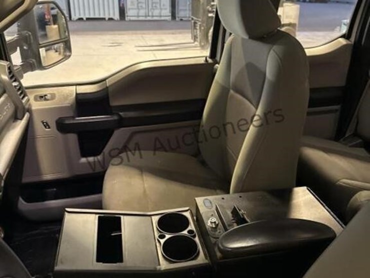 2017-ford-f350-image-23