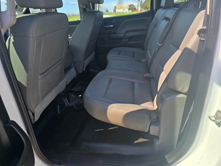 2019-chevrolet-silverado-3500-image-75