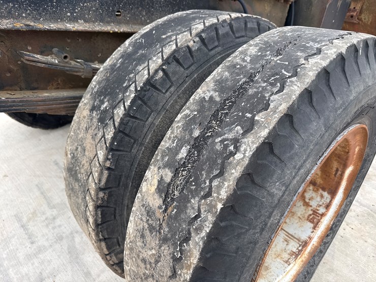 massey-ferguson-8-image-31