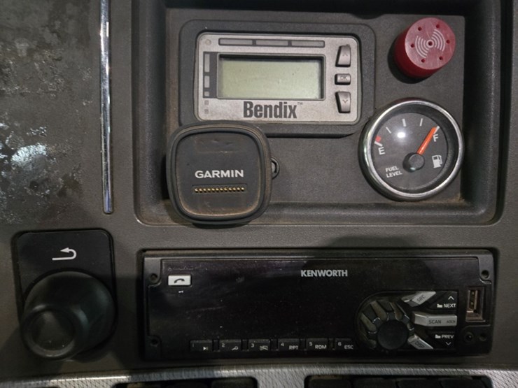 2017-kenworth-t680-image-67