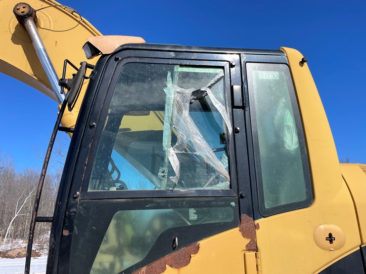 caterpillar-330c-image-46