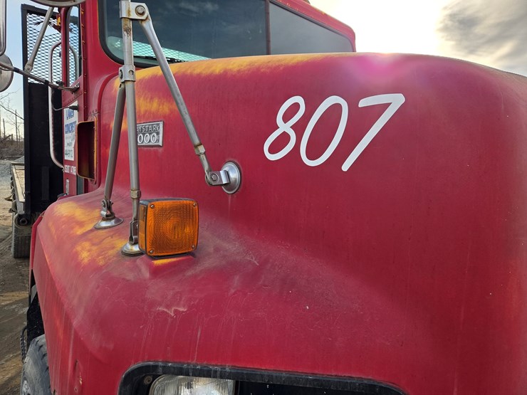 1998-international-paystar-5000-image-11