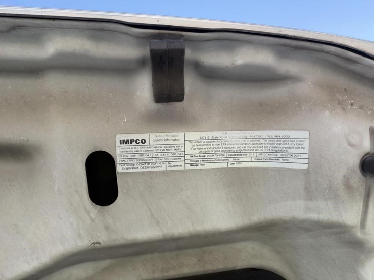 2013-chevrolet-2500-image-23