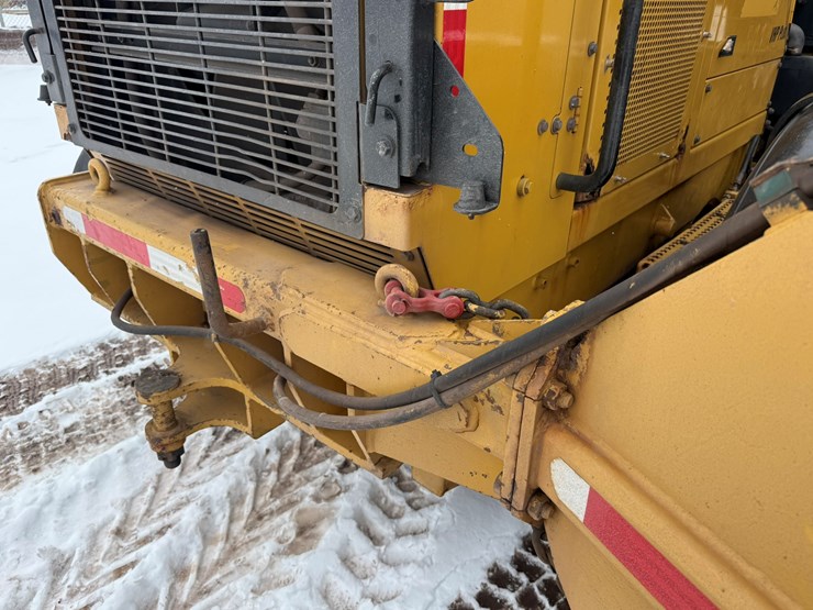 caterpillar-160m-image-49