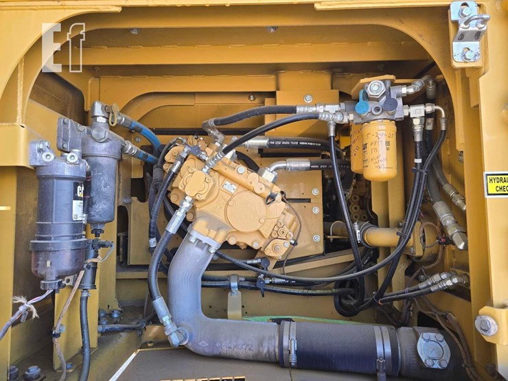 2017-caterpillar-326fl-image-24