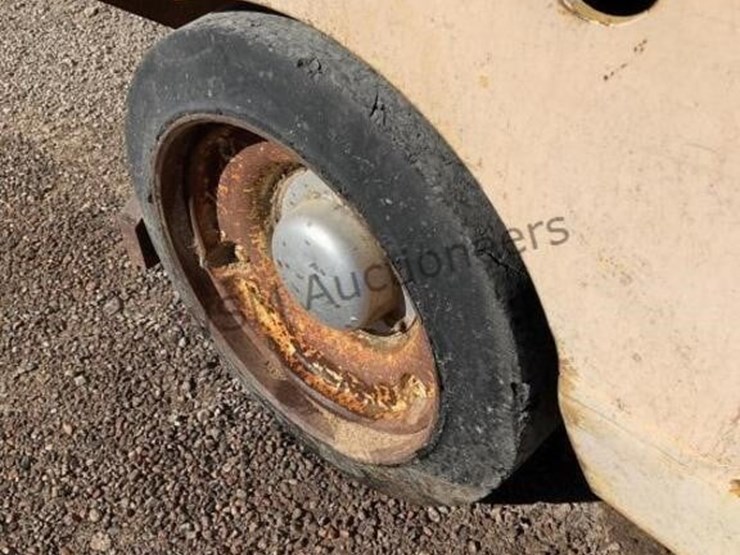 allis-chalmers-f40-24ps-image-9