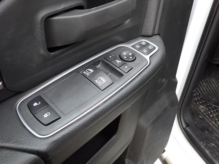 2024-dodge-ram-2500-image-34