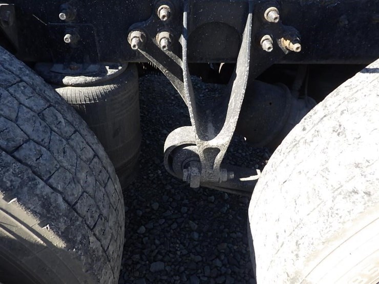 2012-international-prostar-image-12