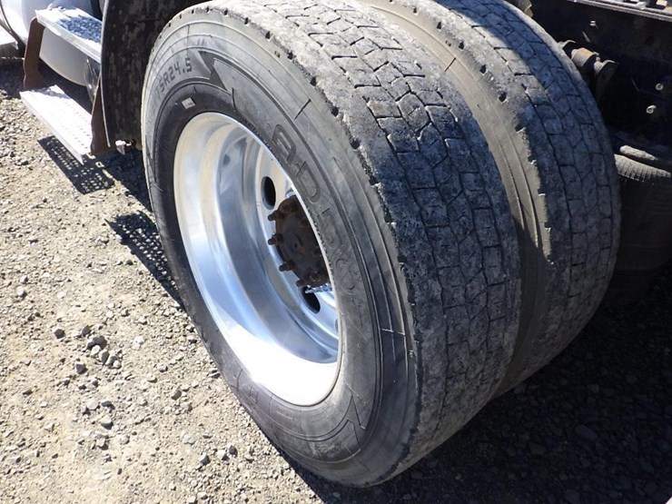 2012-international-prostar-image-22