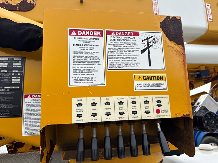 2015-ford-f550-image-39