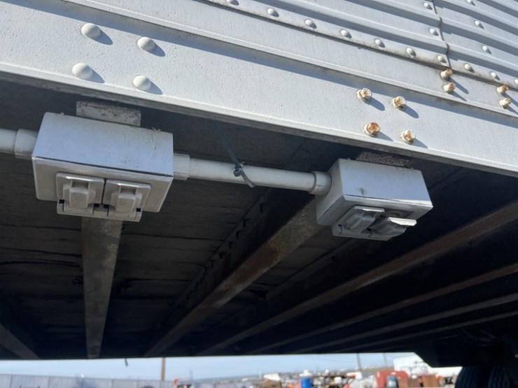 1976-comet-s/a-office-trailer-image-16