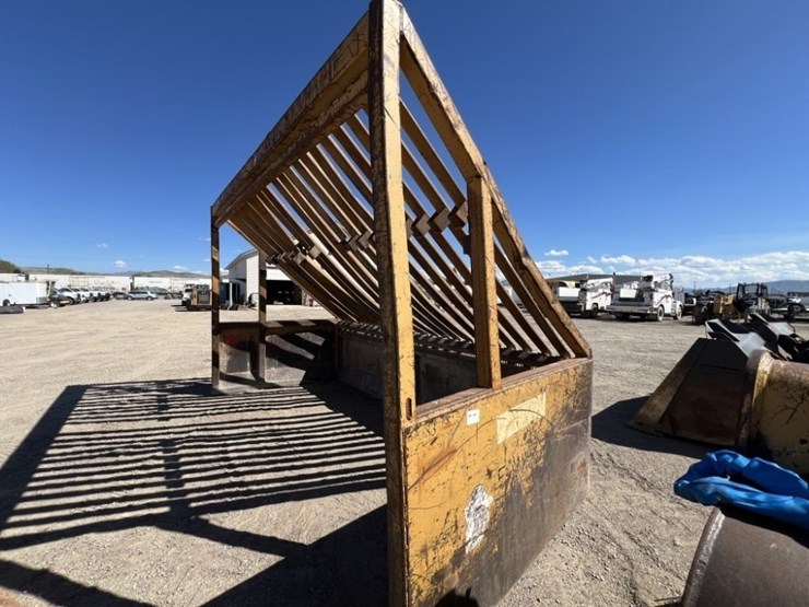 rock-tough-grizzly-screen-image-4