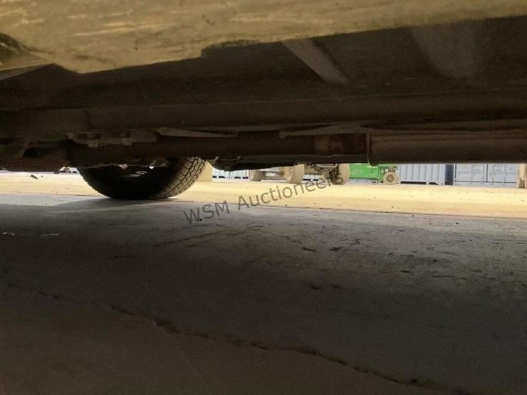 2013-ford-taurus-sdn-image-25