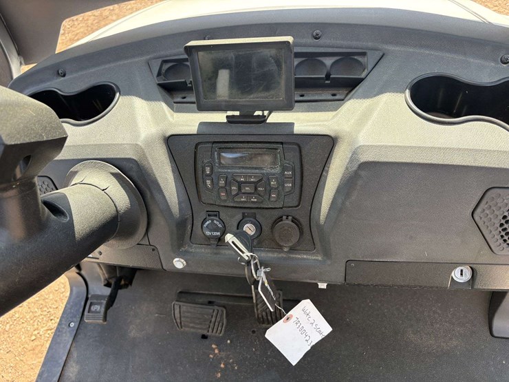 2023-bintelli-electric-golf-cart-w/-on-board-charger-(14-miles-showing)-image-10