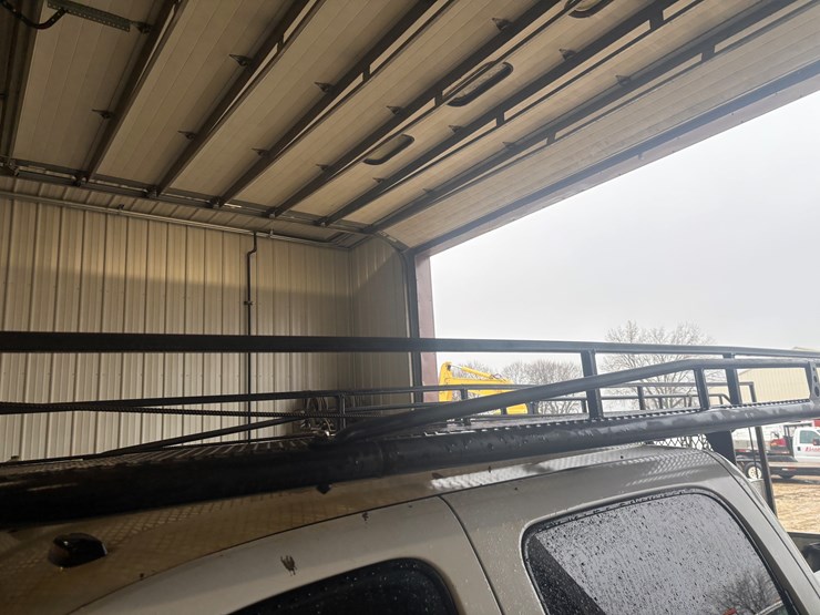 2013-chevrolet-3500-image-61