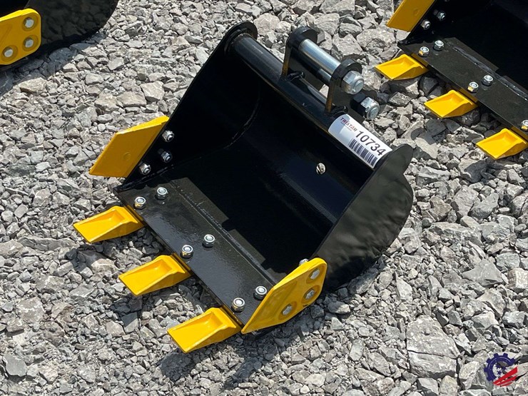 unused-2026-ce-16"-toothed-bucket-image-1