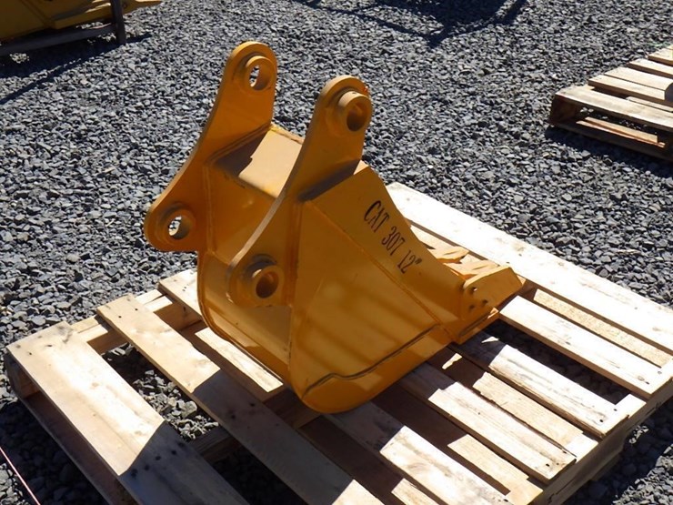 caterpillar-307-image-3