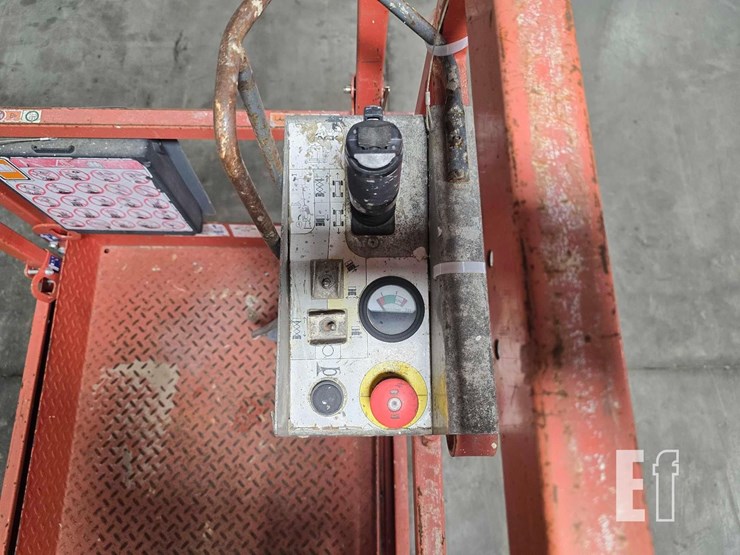 2017-skyjack-sjiii3226-image-11