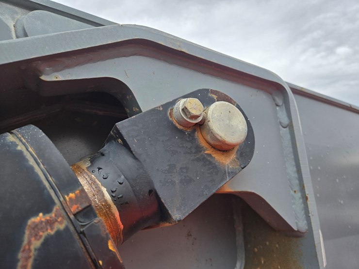 skyjack-sj1056ths-image-58