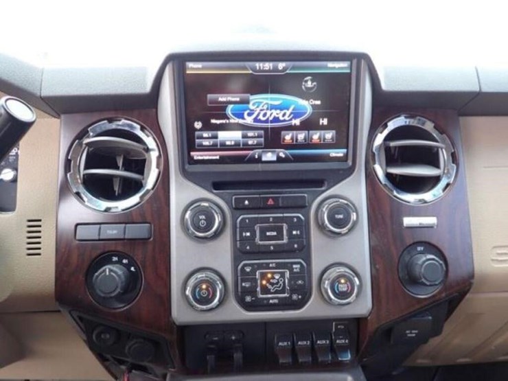 2015-ford-f450-lariat-image-16