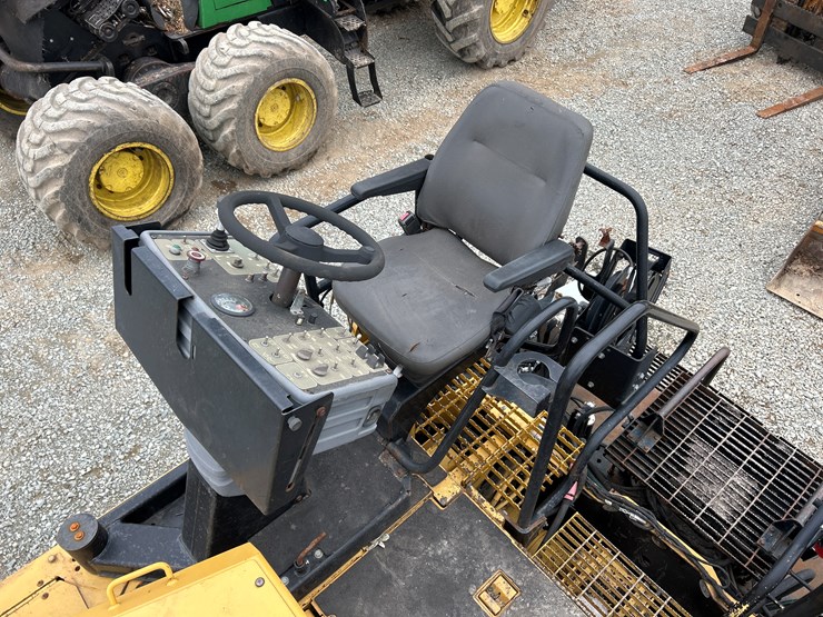 caterpillar-ap-600d-image-50