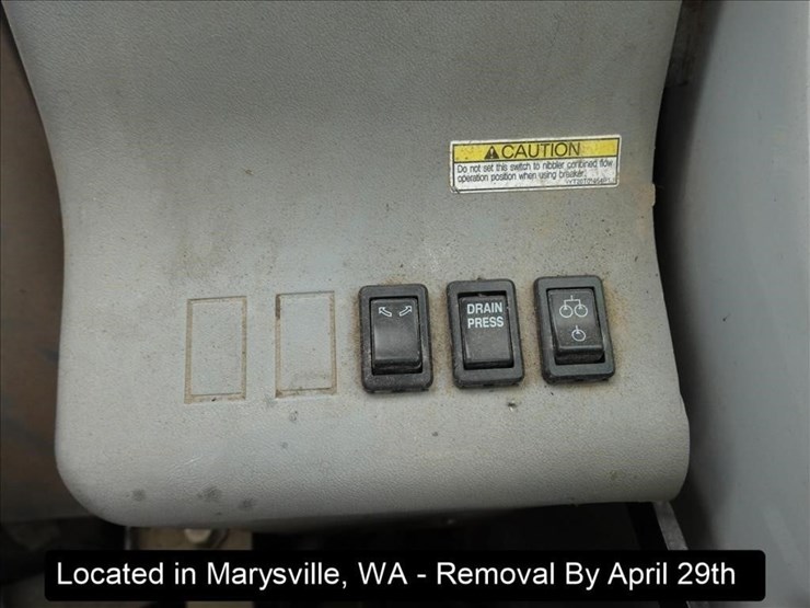 1999-kobelco-sk135sr-lc-image-19