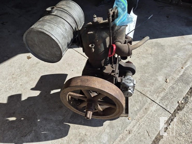 massey-harris-6c34-engine-image-3