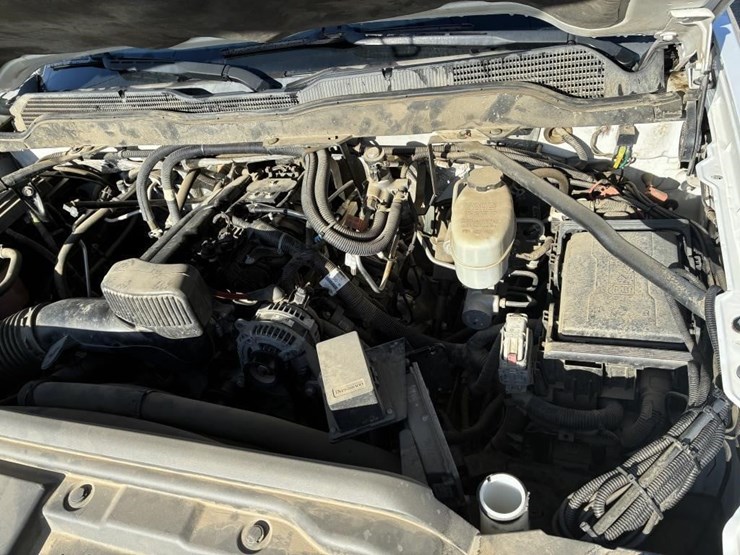 2016-chevrolet-silverado-2500-image-6